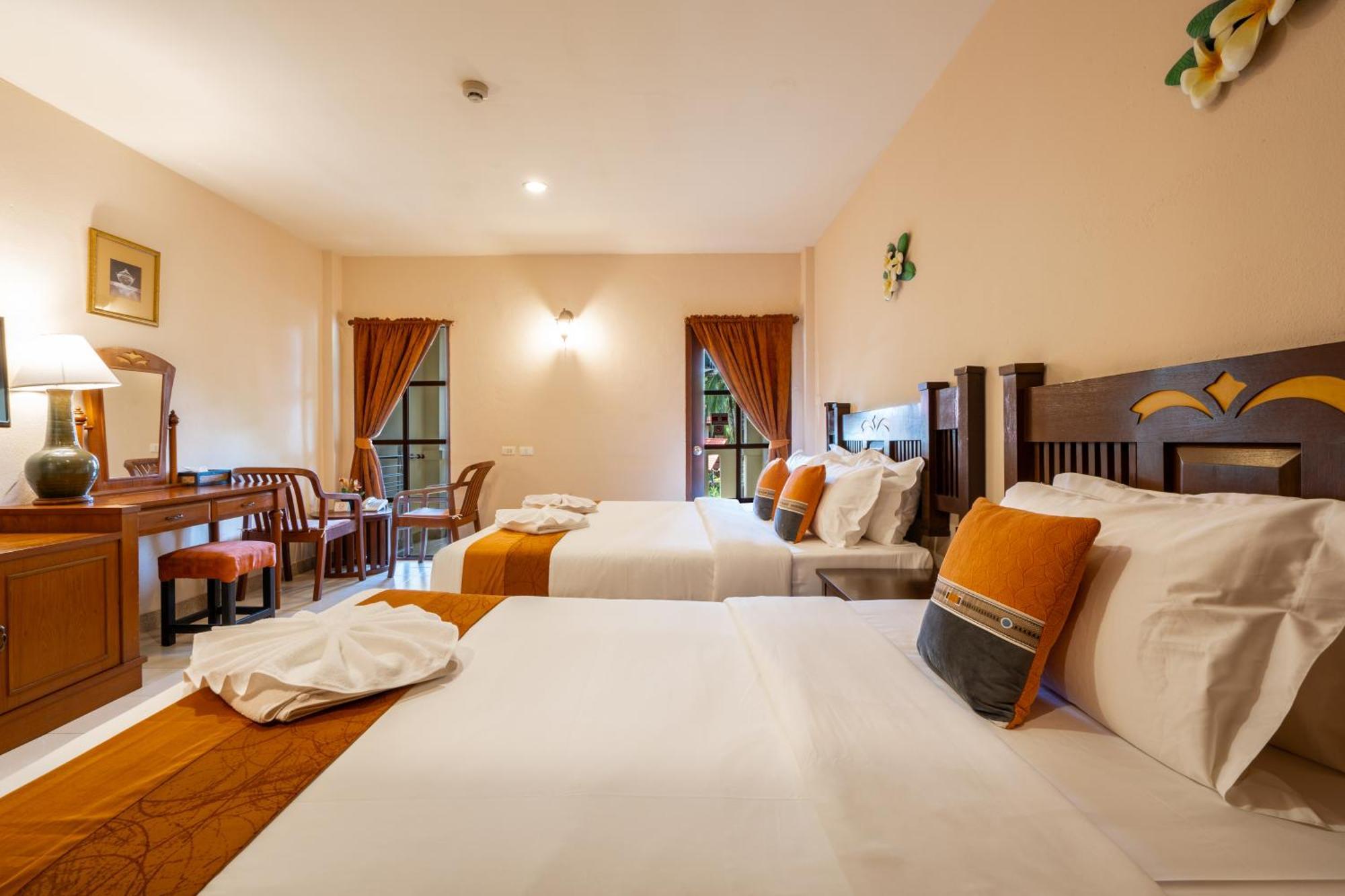 Phuket Leelavadee Hua Ting Resort Patong Extérieur photo