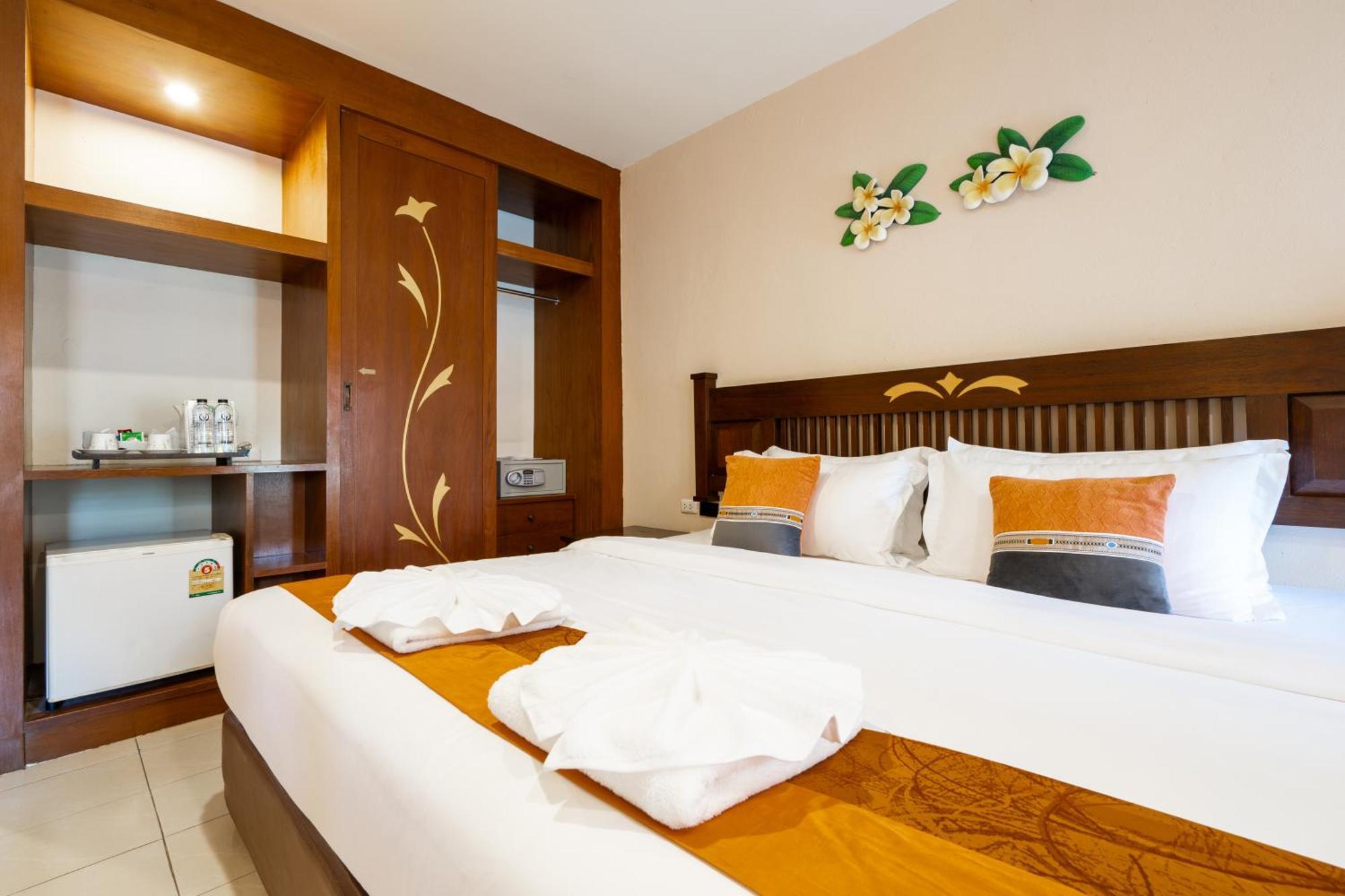 Phuket Leelavadee Hua Ting Resort Patong Extérieur photo