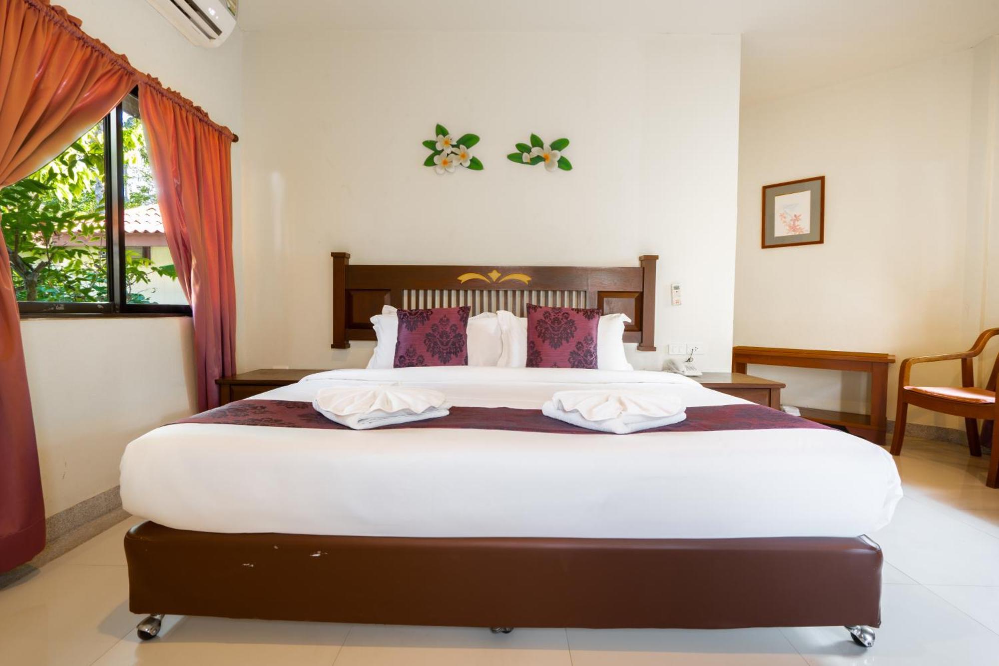 Phuket Leelavadee Hua Ting Resort Patong Extérieur photo